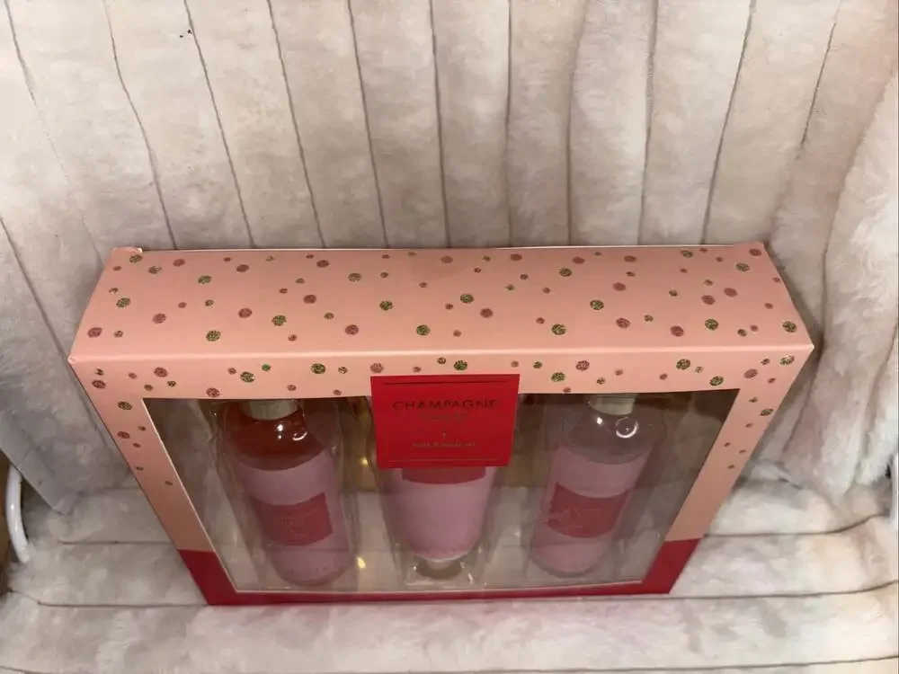 3 Piece Boxed Set CHAMPAGNE TOAST Bath & Body Works Bath Body Cream Shower Gel